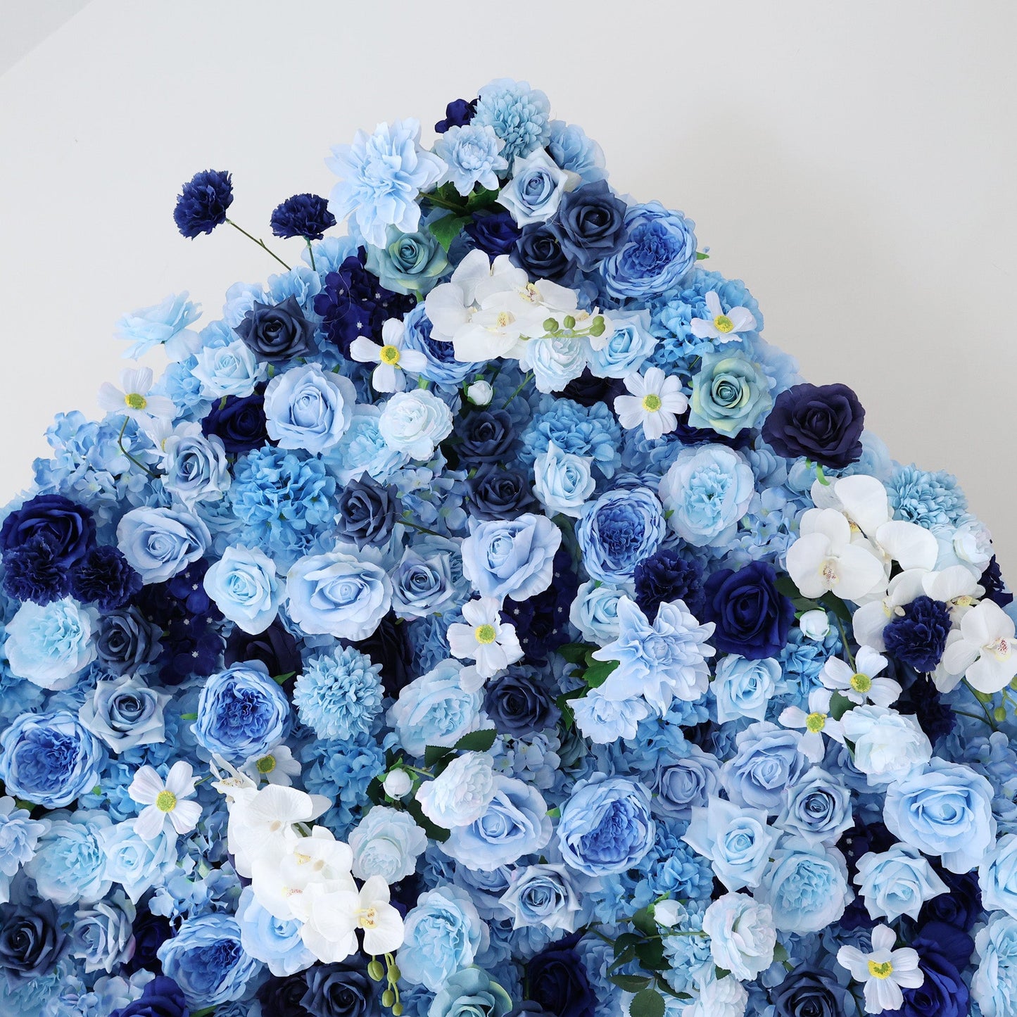 🔥[Hot sale]🔥 Blue Ombre Floral Extravaganza Wall: A Serene, Luxurious Masterpiece for Elegant Celebrations