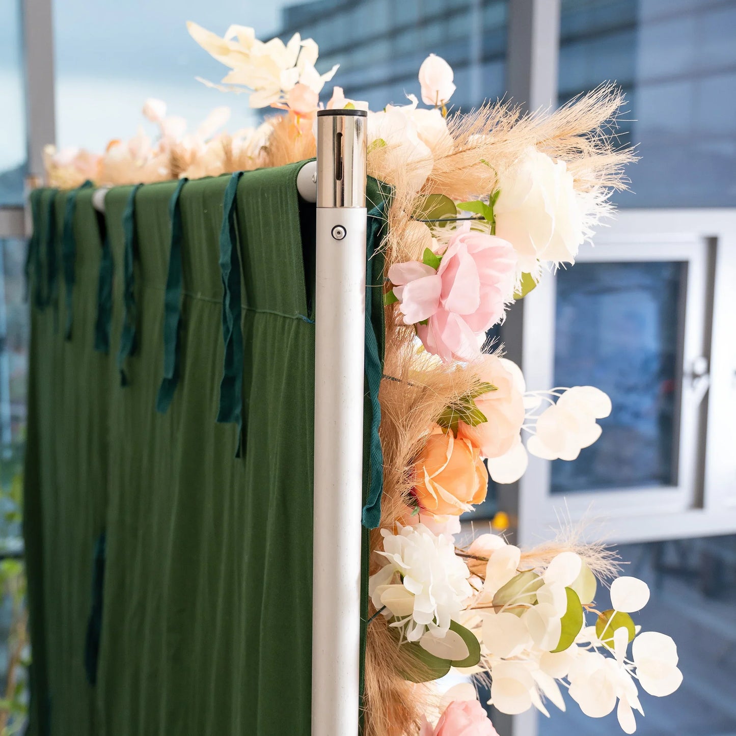 🔥[Hot sale]🔥 Roll Up Fabric Artificial Flower Wall Wedding Backdrop, Floral Party Decor, Event Photography